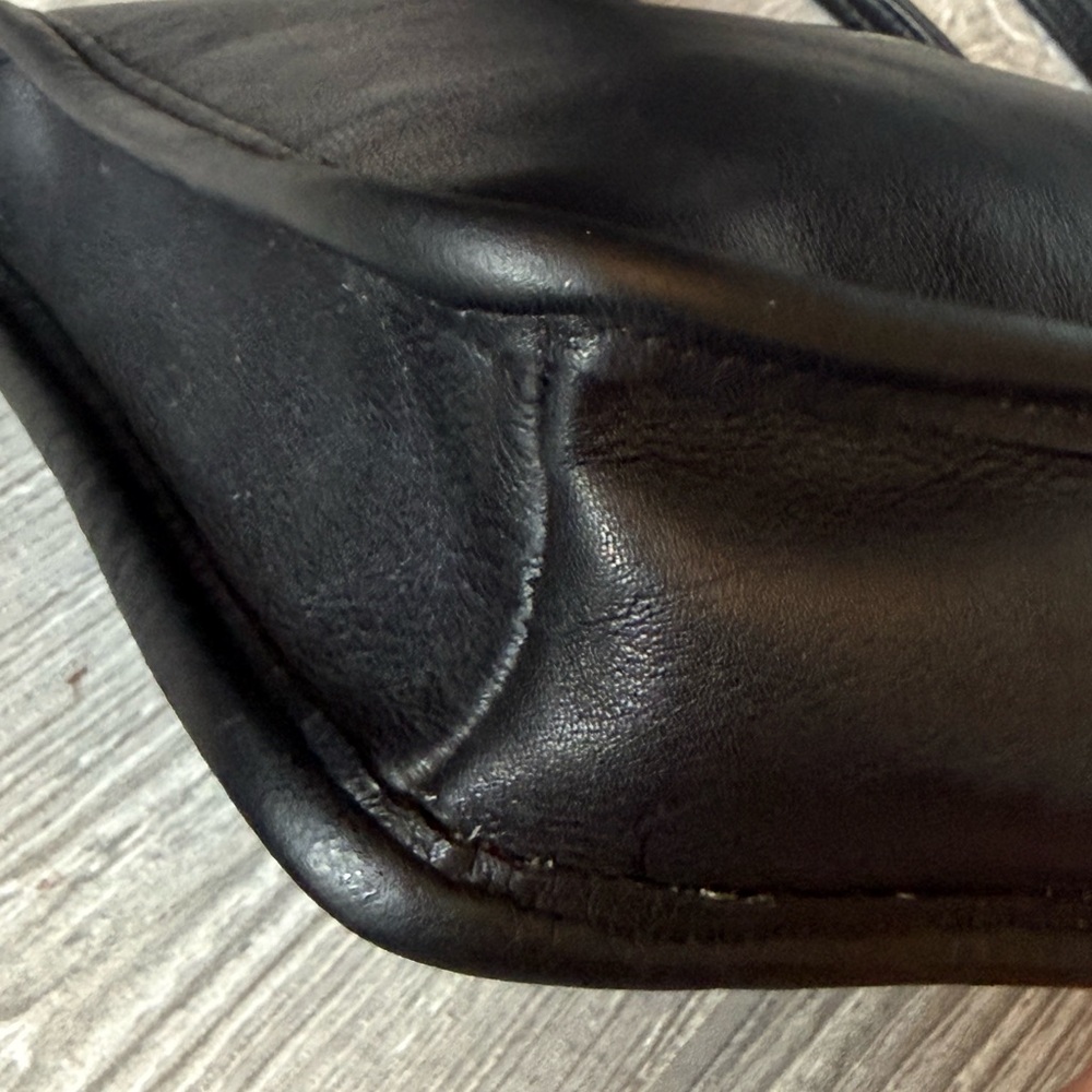 1980’s Coach Club Satchel, 2 handles, large zipper, original tag. 0072-917. EUC - Picture 8 of 16